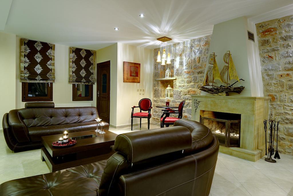 Byzantinon Hotel Леонідіон Екстер'єр фото